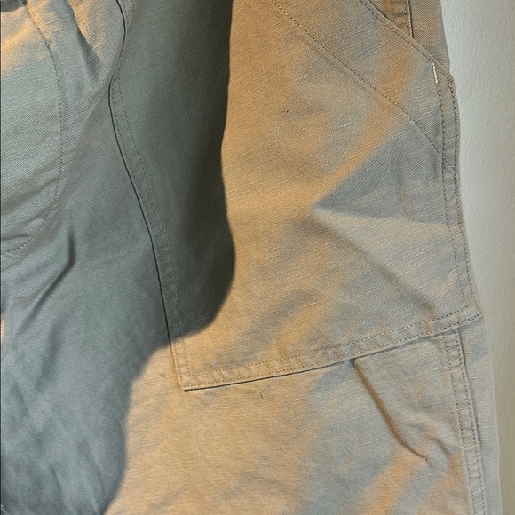 JCrew Men's Tan Shorts - Picture 3 of 5